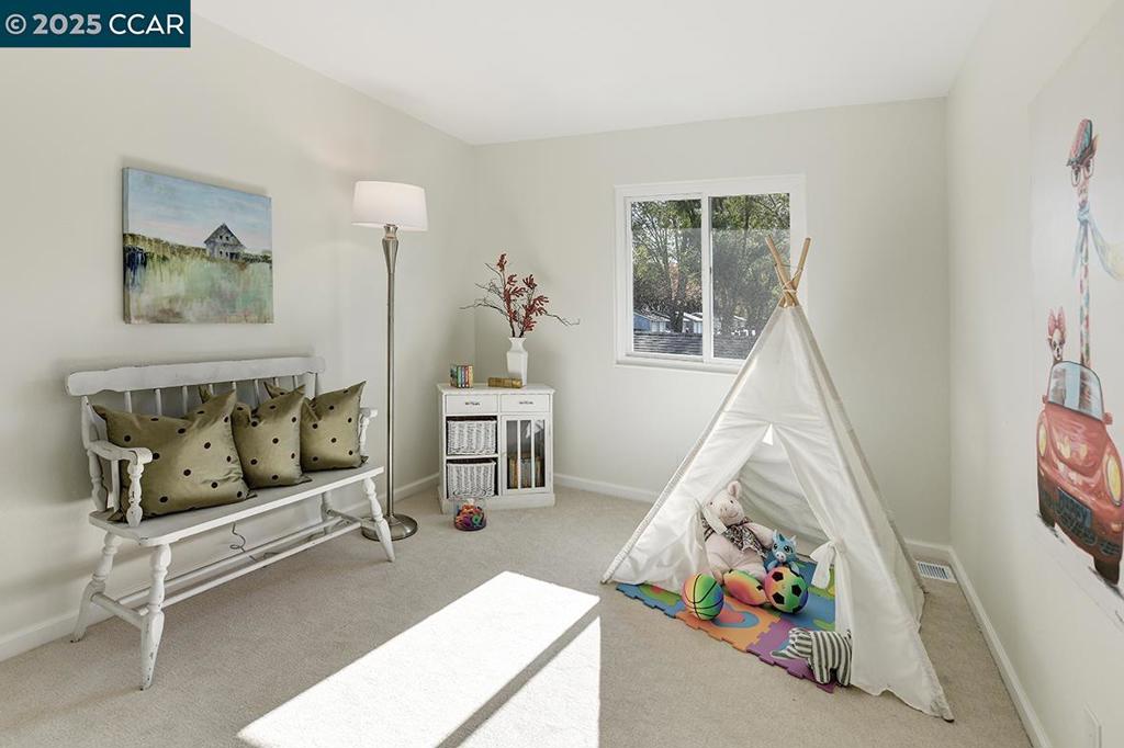 PARK PLAZA - Residential