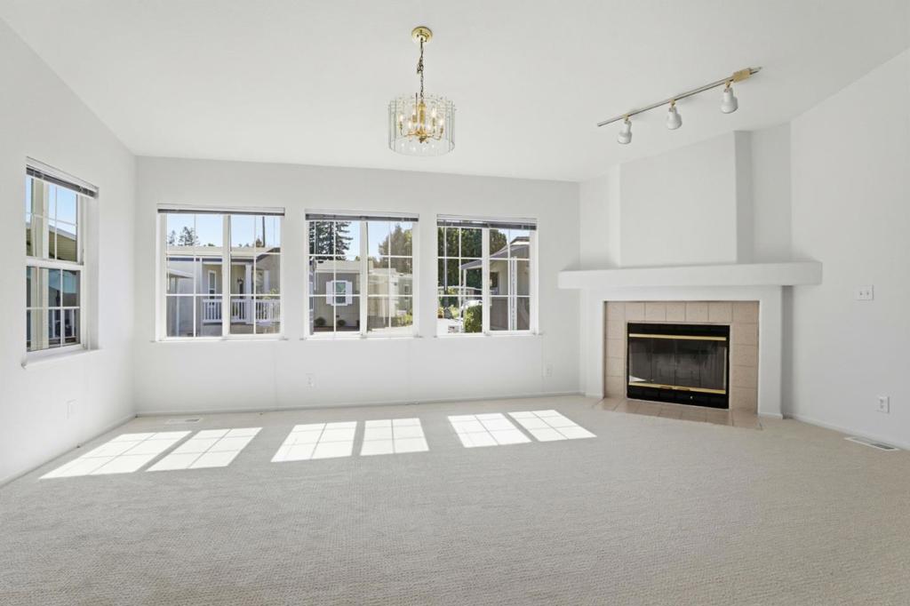 191 E El Camino Real