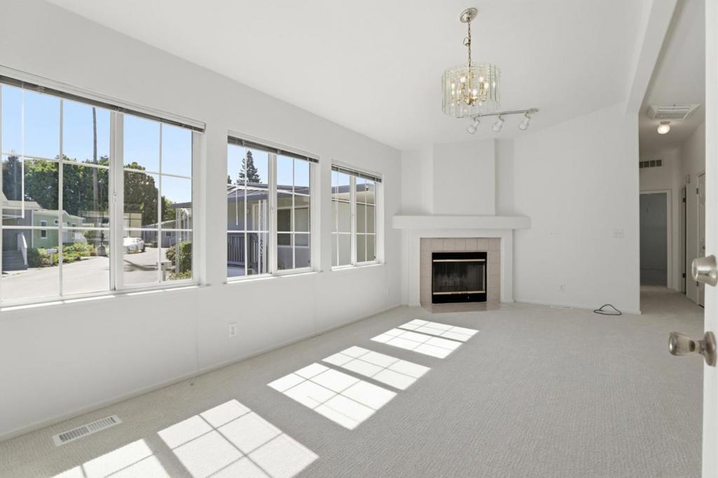 191 E El Camino Real