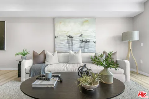 1226 S Bedford Street Unit 104, Los Angeles, CA 90035 - MLS#: 25516575