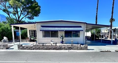 Photo of 10 Via Valverde, Cathedral City, CA 92234 (MLS # SW25224129)