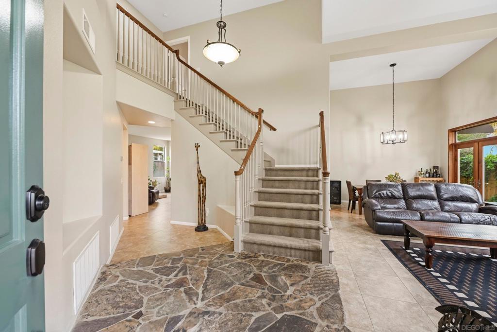 8933 Hampe Ct
