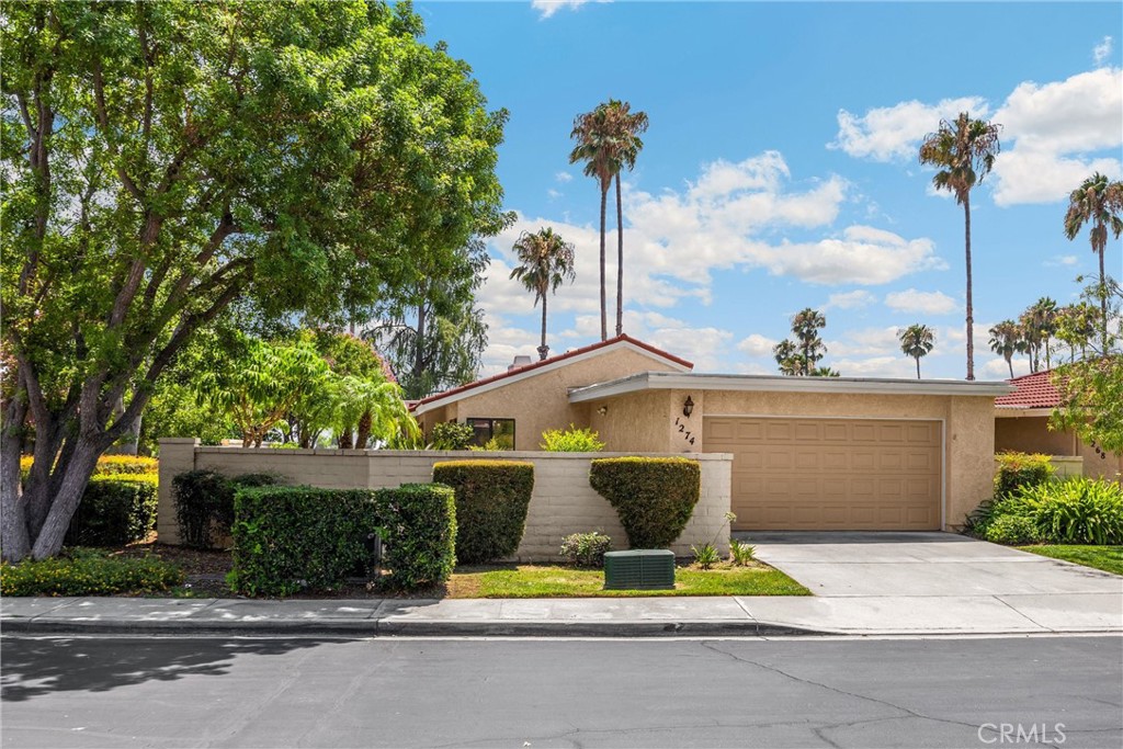 1274 Upland Hills Drive N