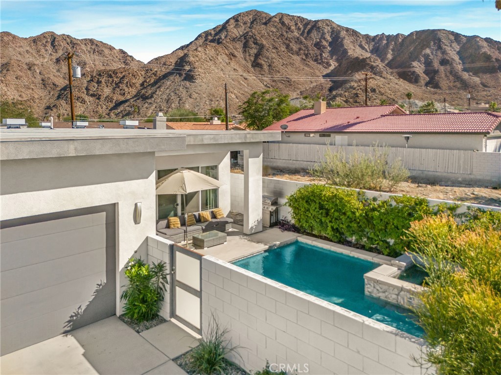 La Quinta Cove* - Residential