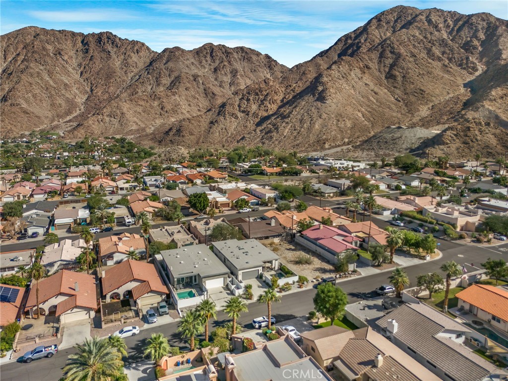 La Quinta Cove* - Residential