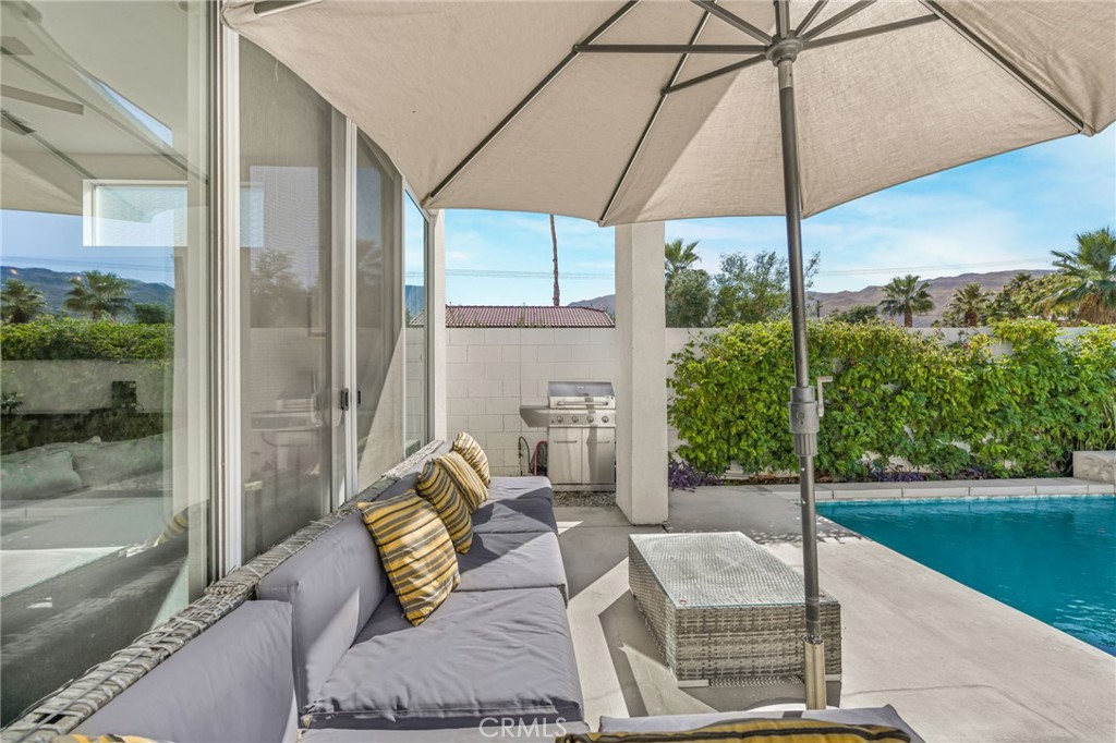 La Quinta Cove* - Residential