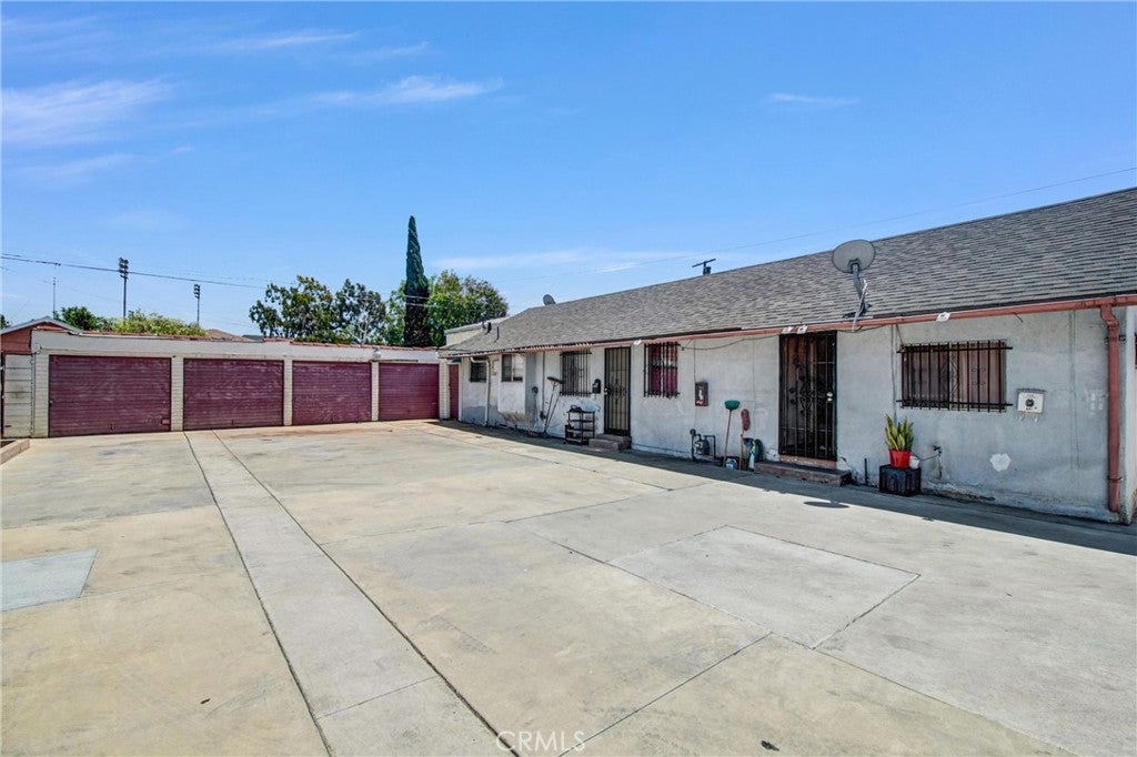 532 S La Verne
