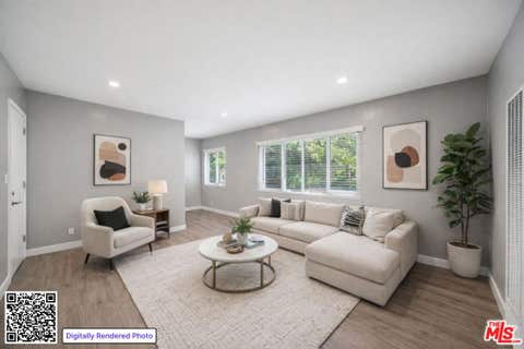 Photo of 252 S New Hampshire Ave #4, Los Angeles, CA 90004 (MLS # 25628761)