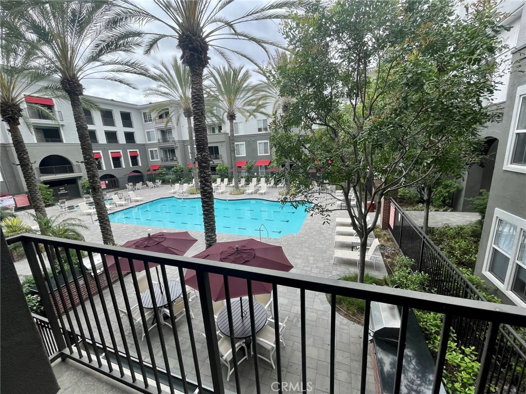 Welcome home to this super cute 1 bedroom at the Stadium Lofts.! -All the amenities that you hope for, including wood flooring, granite counter tops, patio overlooking at the large pool, in the unit washer/dryer, one parking space in a secure building located close to all the activities that Anaheim has to offer, including shopping, amusements, dining, freeways, You name it.!