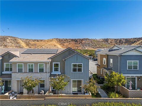 Photo of 22760 Harmony Drive, Saugus, CA 91350 (MLS # SR26154028)