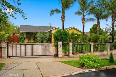 Photo of 13880 Lexicon AVE, Sylmar, CA 91342 (MLS # SR26100444)