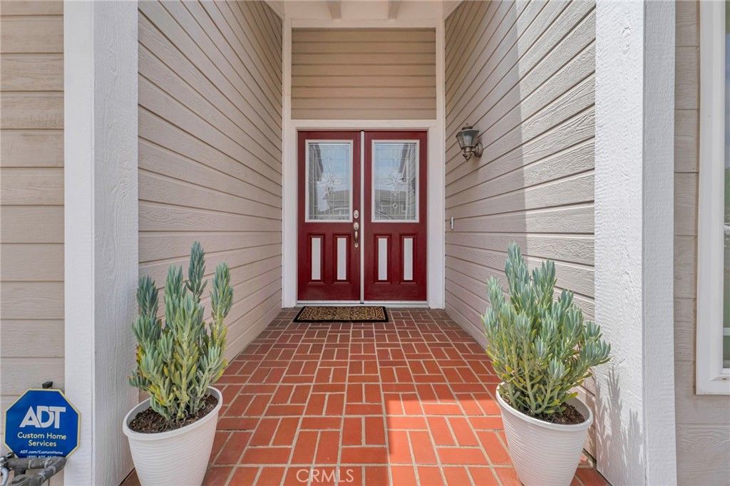 Photo of 13329 Mission Tierra Way, Granada Hills, CA 91344 (MLS # SR25149645)