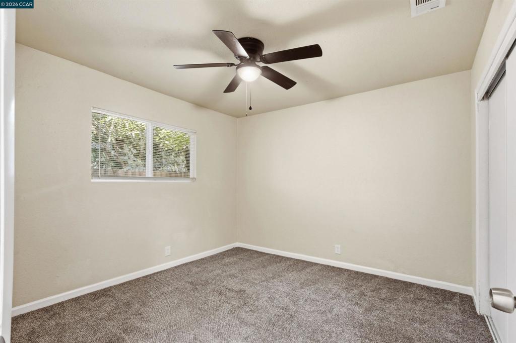 2225 E Myrtle