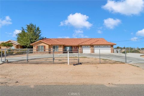 Photo of 11158 Pinon Ave, Hesperia, CA 92345 (MLS # HD25239252)