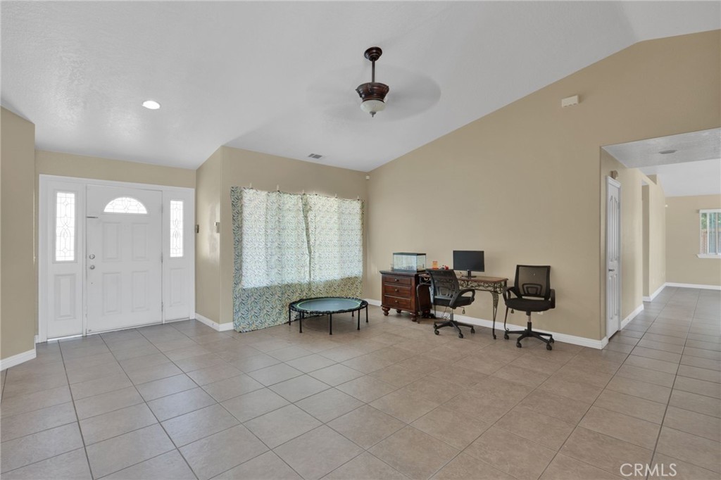 11158 Pinon