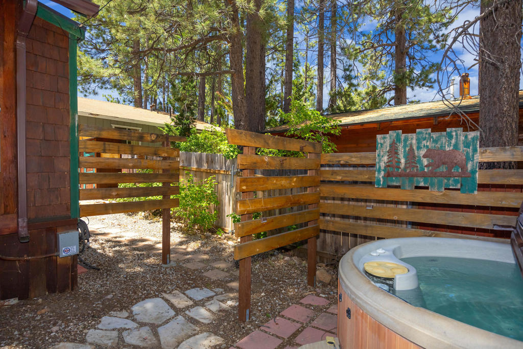 40114 Esterly Lane