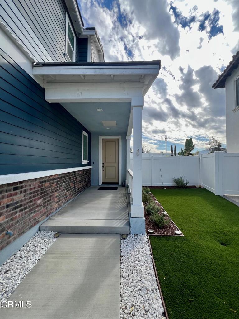 394 Water Lily Street