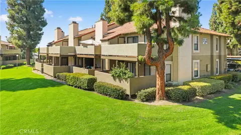 MLS: OC26180581