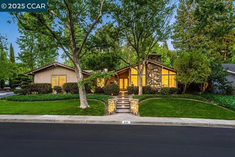 640 Thornhill Rd Danville CA 94526