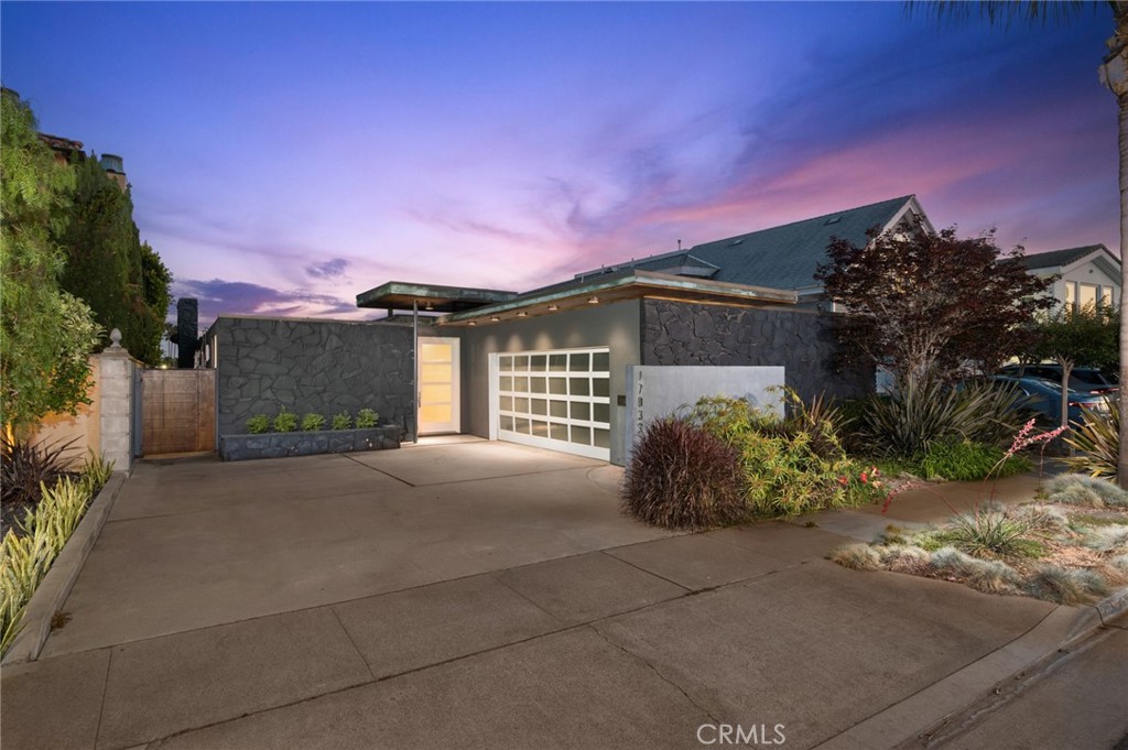 17033 Edgewater Drive