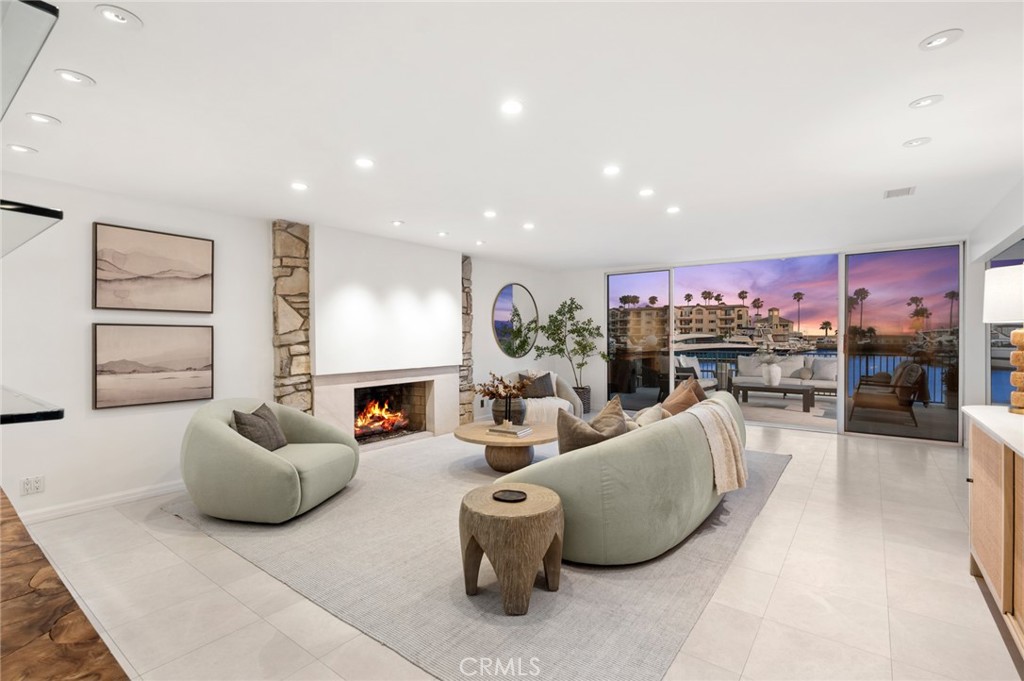 17033 Edgewater Drive