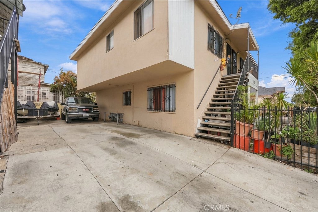 4301 Woodlawn