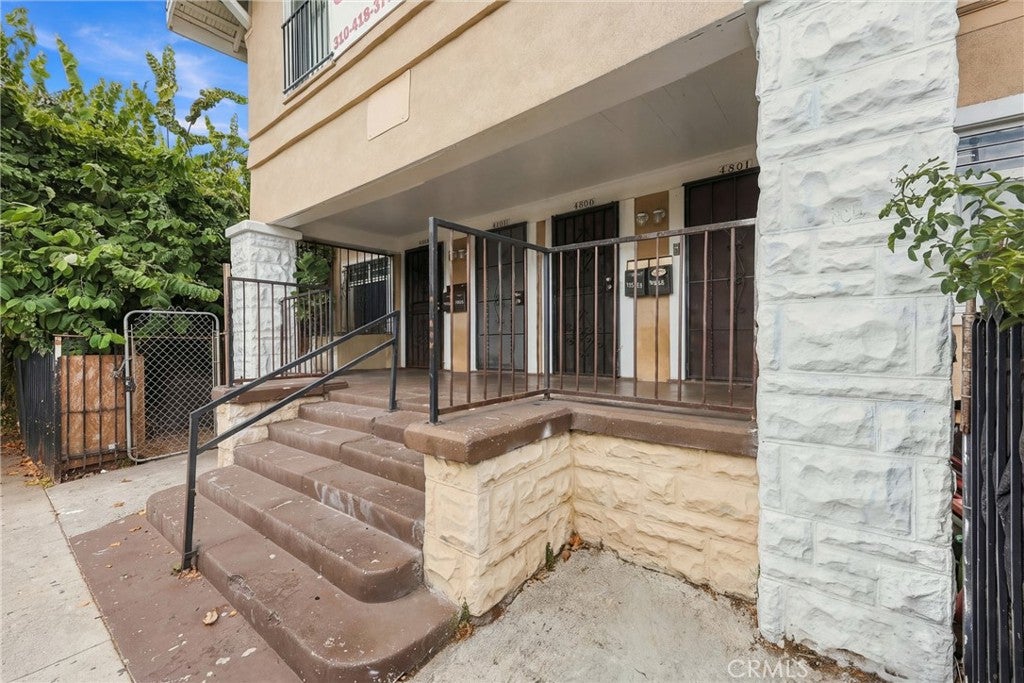 4301 Woodlawn