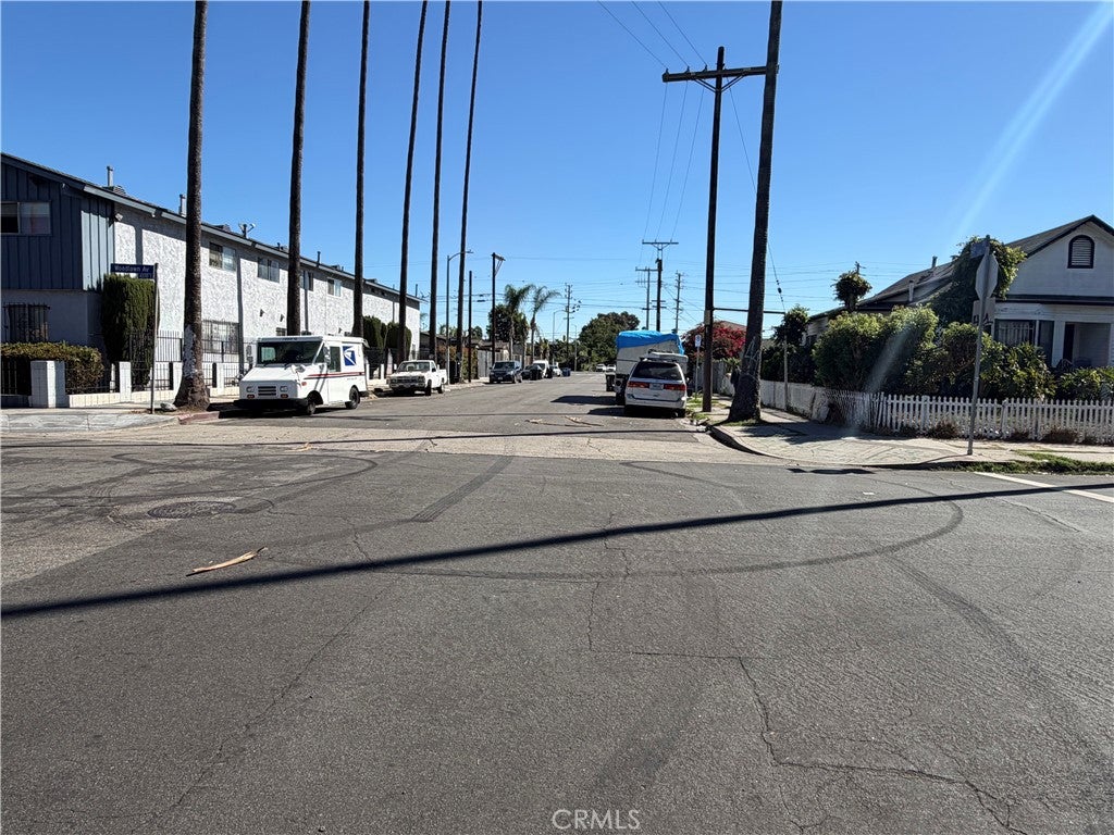 4301 Woodlawn