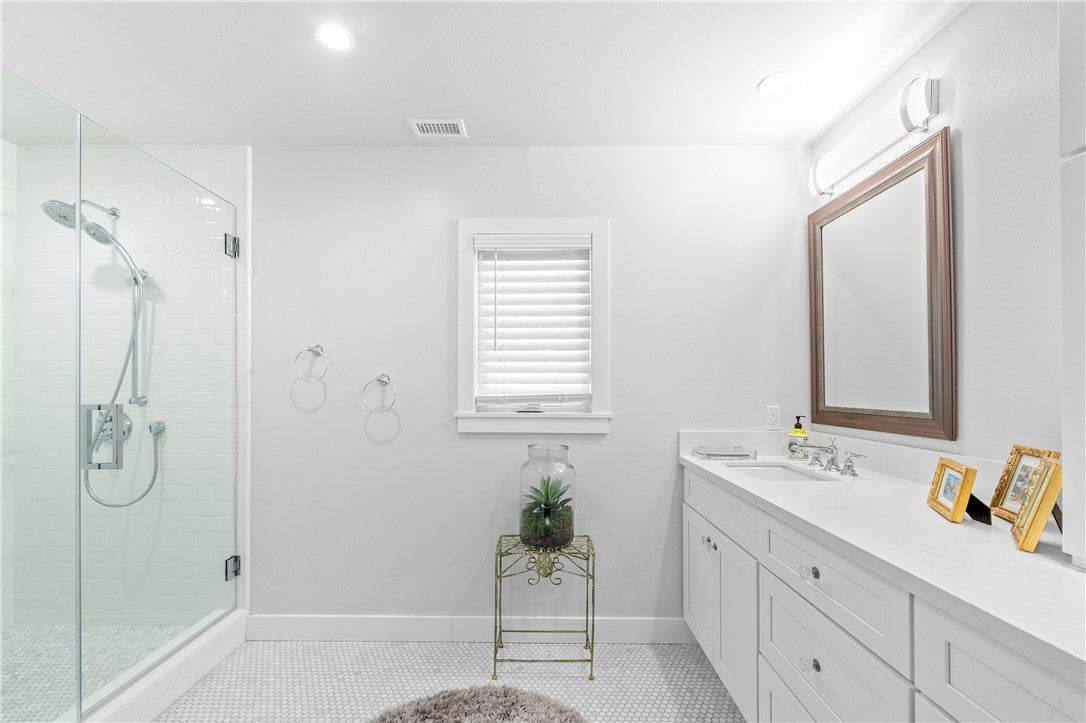 817 Main Street, Huntington Beach CA 92648 - Photo 11
