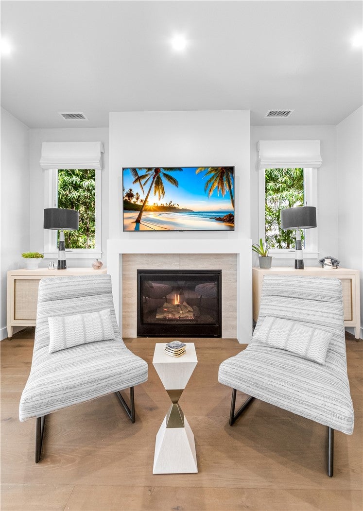 817 Main Street, Huntington Beach CA 92648 - Photo 27