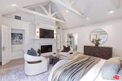 Tiny photo for 2803 Mandeville Canyon RD, Los Angeles, CA 90049 (MLS # 26847983)