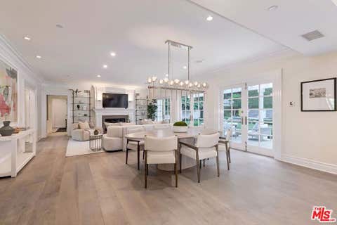 Tiny photo for 2803 Mandeville Canyon RD, Los Angeles, CA 90049 (MLS # 26847983)