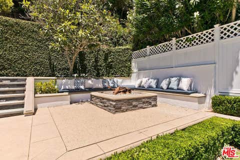 Tiny photo for 2803 Mandeville Canyon RD, Los Angeles, CA 90049 (MLS # 26847983)
