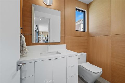 Tiny photo for 1603 S Catalina Avenue, Redondo Beach, CA 90277 (MLS # SB25233491)