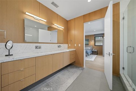 Tiny photo for 1603 S Catalina Avenue, Redondo Beach, CA 90277 (MLS # SB25233491)