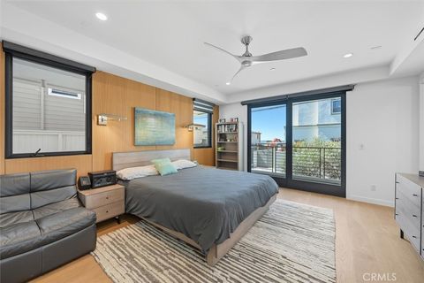 Tiny photo for 1603 S Catalina Avenue, Redondo Beach, CA 90277 (MLS # SB25233491)