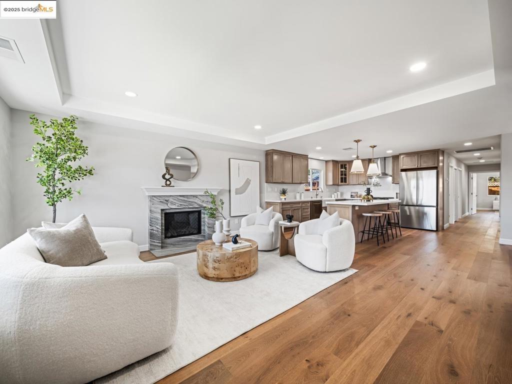 CASTRO VALLEY - Residential