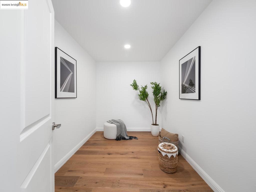 CASTRO VALLEY - Residential