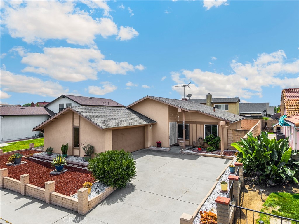 1618 E Eucalyptus Street