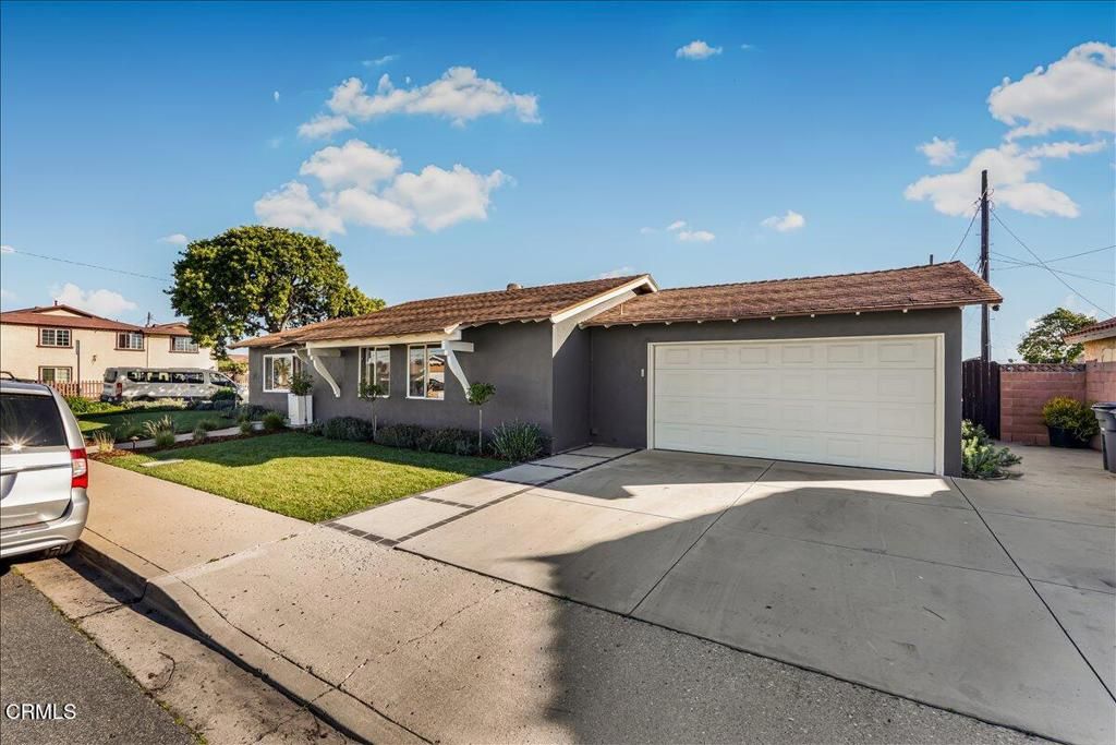 Photo of 3508 Kern Street, Oxnard, CA 93033 (MLS # V1-34212)