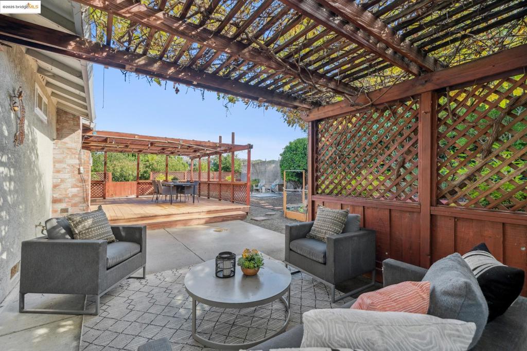 EL SOBRANTE HILL - Residential