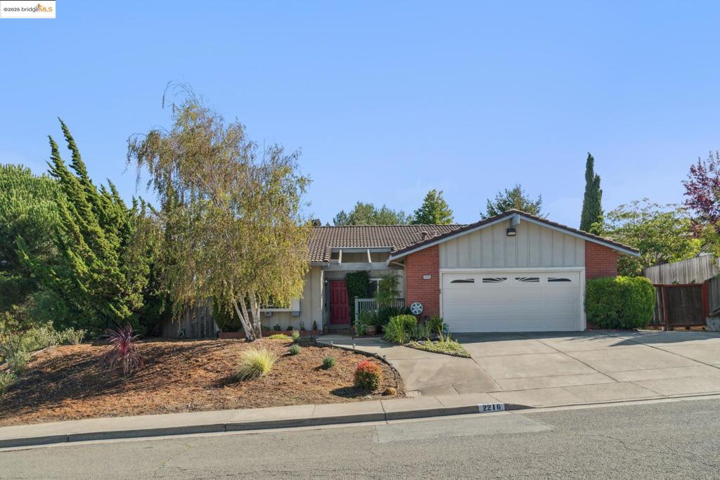 EL SOBRANTE HILL - Residential