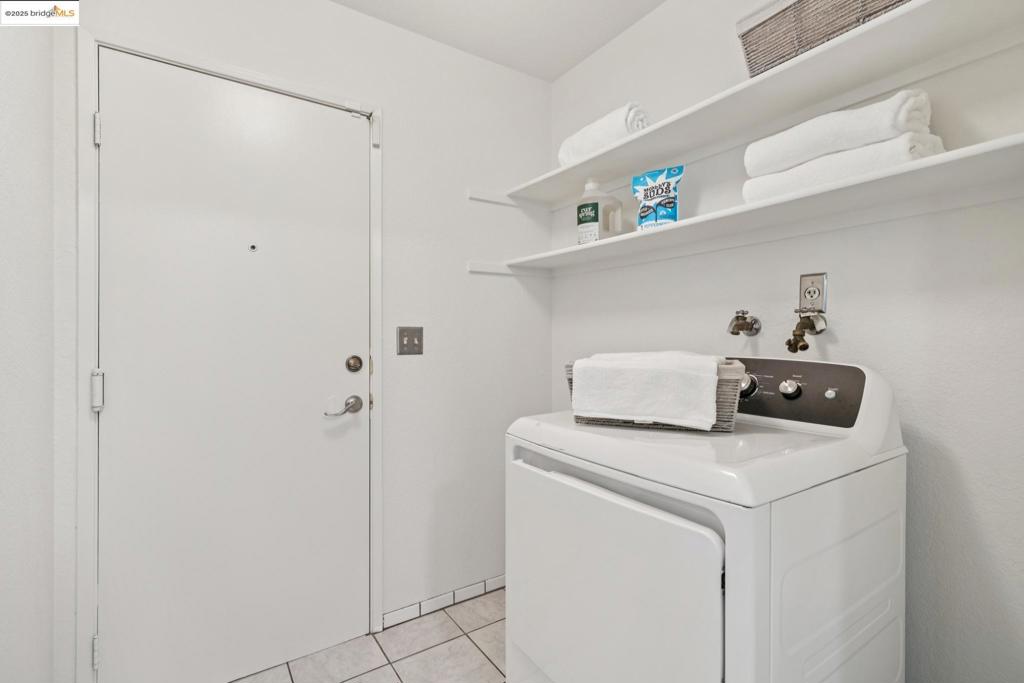 EL SOBRANTE HILL - Residential