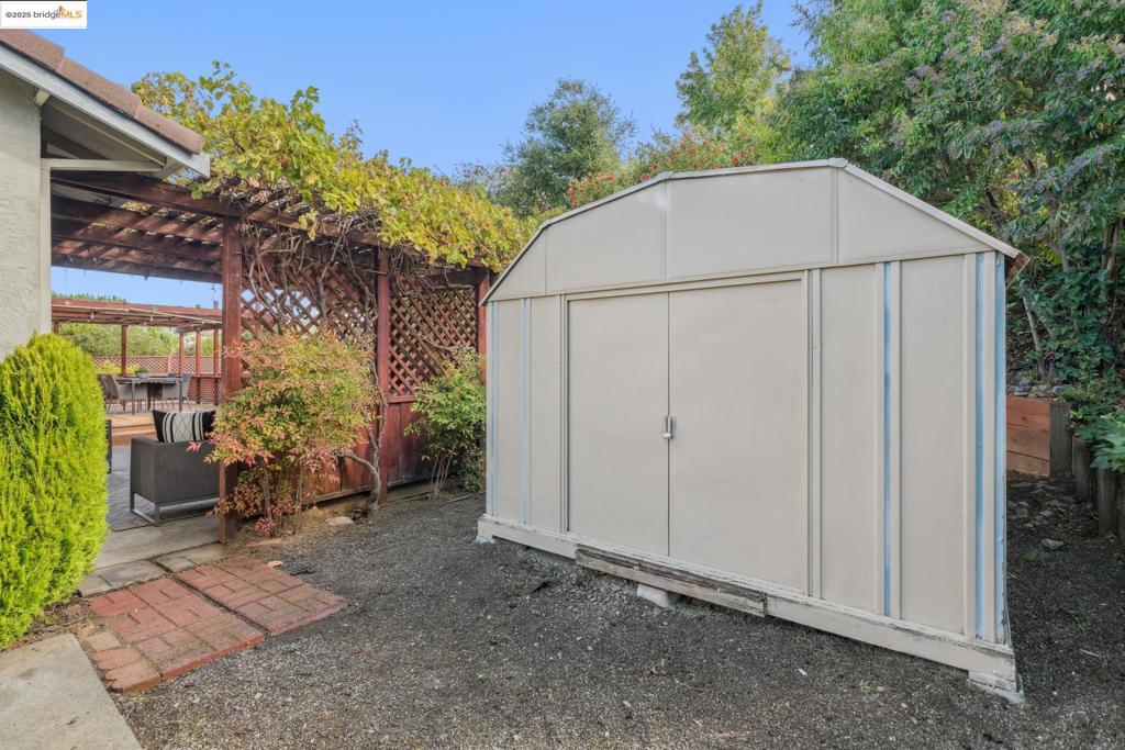 EL SOBRANTE HILL - Residential