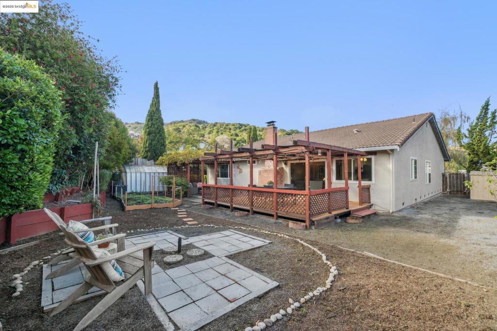 EL SOBRANTE HILL - Residential