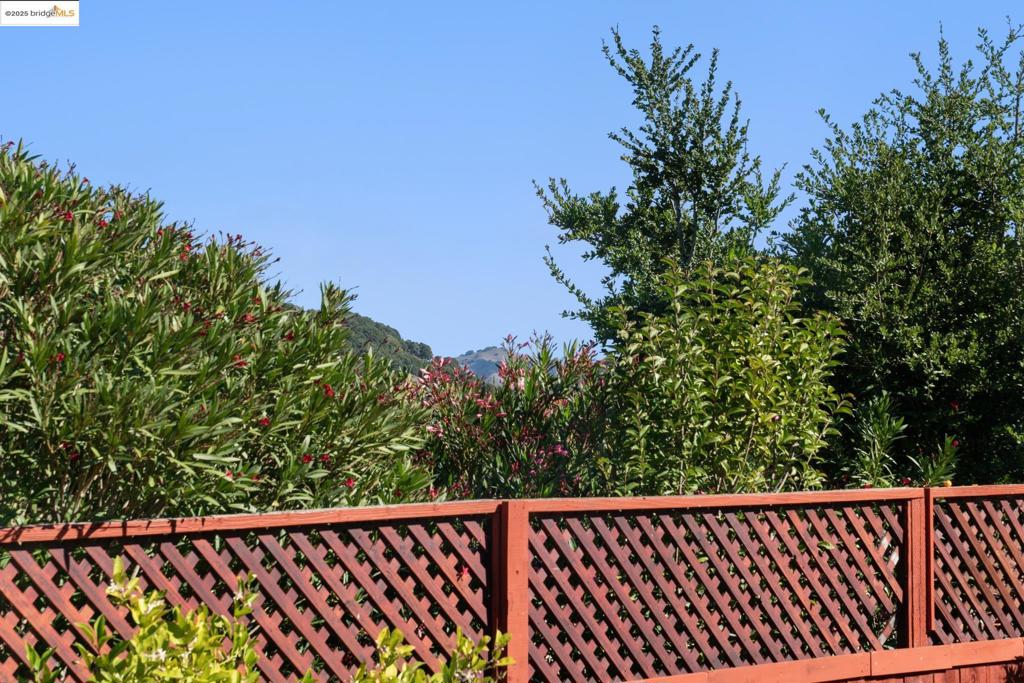 EL SOBRANTE HILL - Residential