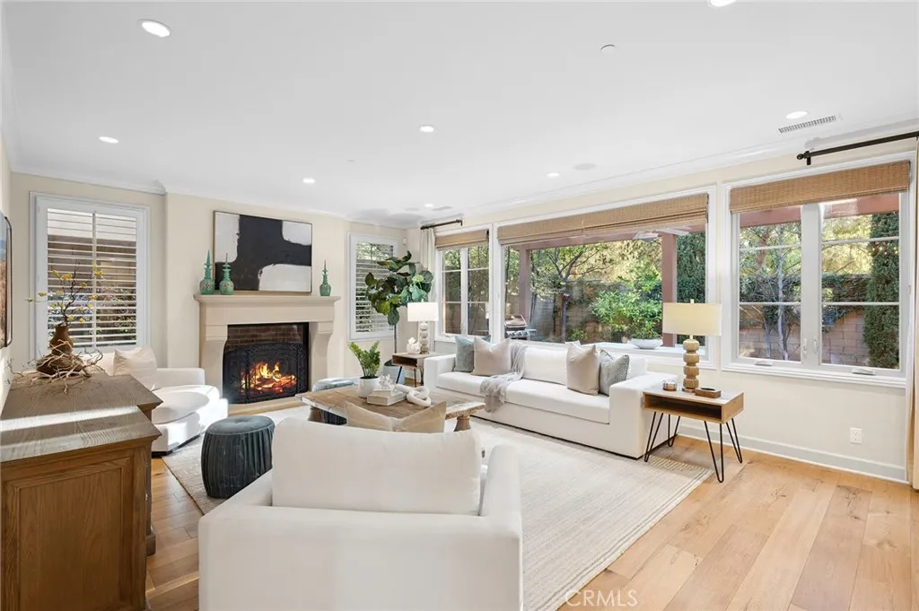 Irvine, California 92618, United States, 4 Bedrooms Bedrooms, ,3 BathroomsBathrooms,Residential,Active,219541