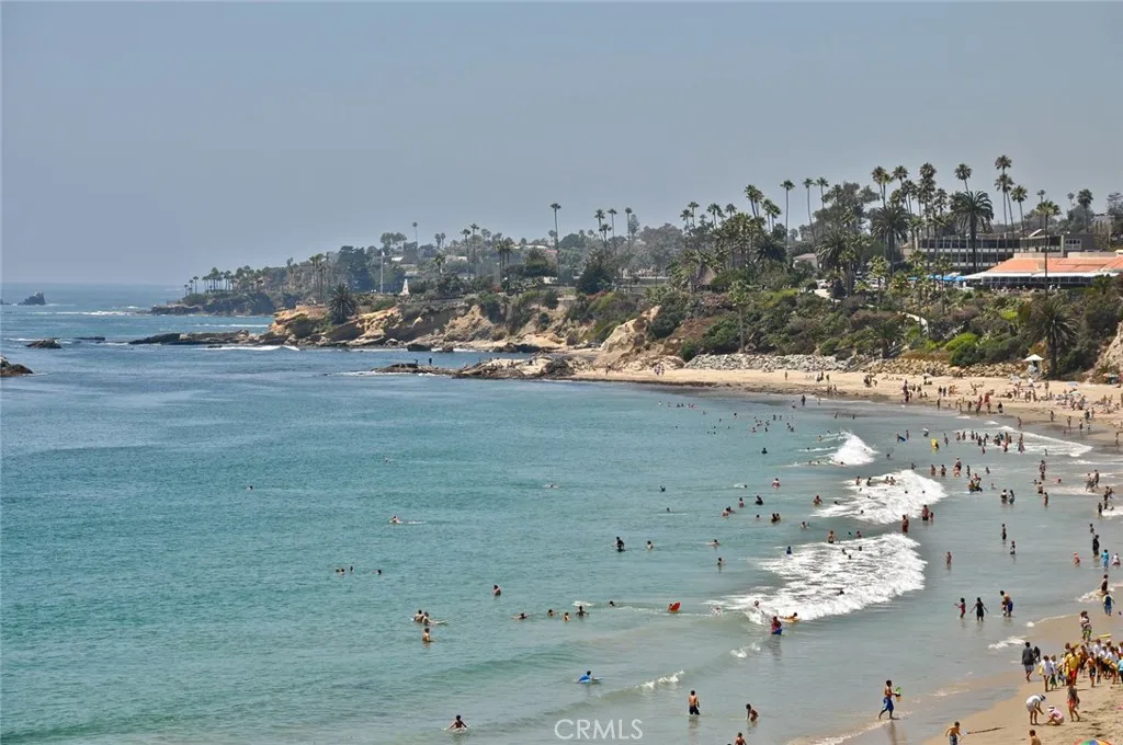 Irvine, California 92618, United States, 4 Bedrooms Bedrooms, ,3 BathroomsBathrooms,Residential,Active,219541