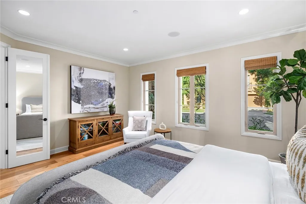 Irvine, California 92618, United States, 4 Bedrooms Bedrooms, ,3 BathroomsBathrooms,Residential,Active,219541