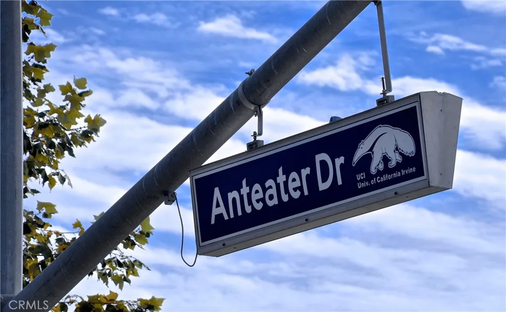 Irvine, California 92618, United States, 4 Bedrooms Bedrooms, ,3 BathroomsBathrooms,Residential,Active,219541